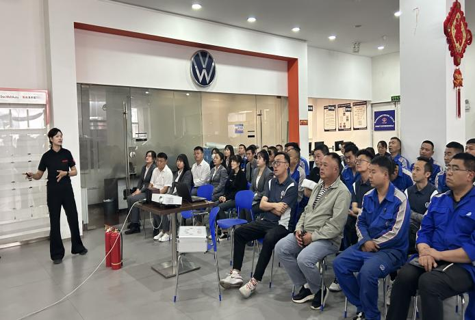 提升应急能力 筑牢安全防线&mdash;&mdash;汽贸公司发展消防应急知识培训暨分散逃生灭火演练活动