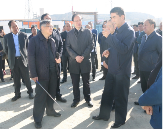 省委副书记、省长王建军等辅导一行视察海东工业园区临空综合经济园