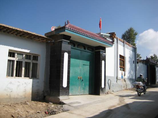 省QMH官网集团&ldquo;党政军企共建示范村&rdquo;助扶项目建设根基落成