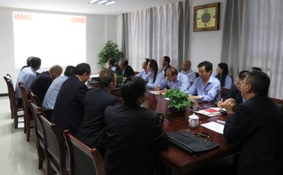 QMH官网集团纪委书记赴QMH官网配送党委讲&ldquo;两学一做&rdquo;进建教育专题党课