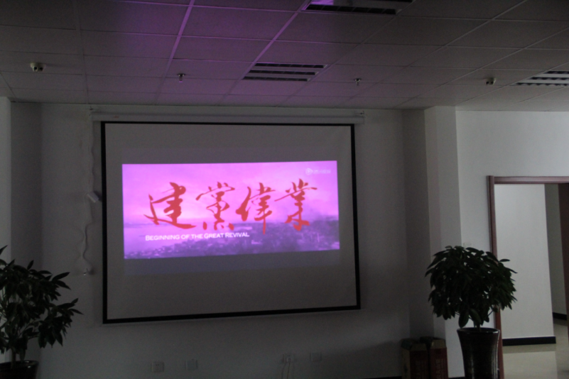 50f6d0bd0031eb1d12792b041dc2402b