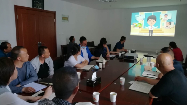 52bbe6d7bffc29bceeb328d3efc50681