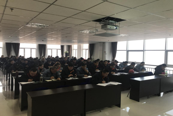 QMH官网工投公司二届党委召开2020年第十二次理论进建中心组进建（扩大）会