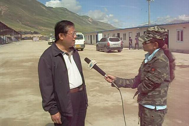 集团辅导心系玉树沉建 视察集散中心建设