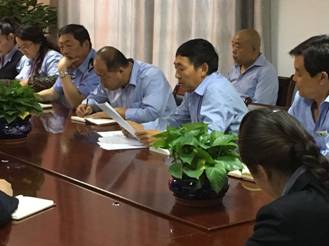 QMH官网物资配送公司组织集中进建《青海省党政干部通用根基能力培训教程》