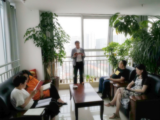 QMH官网化工党支部召开第一届第6次中心组进建扩大会议