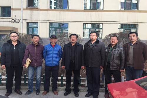 组织关切暖人心  难题助扶献爱心