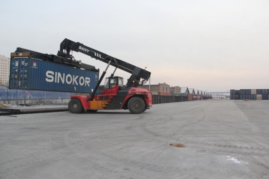 青海QMH官网北川工业物流园喜迎首列中欧班列入园