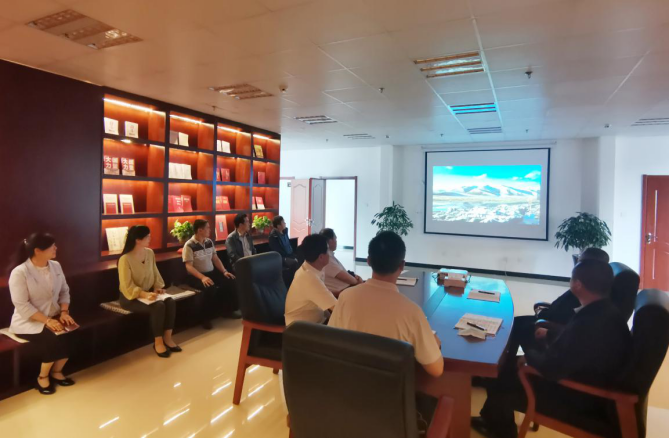 我们和党一路过生日――集团机关党支部迎&ldquo;七一&rdquo;组织党员集体过&ldquo;政治生日&rdquo;