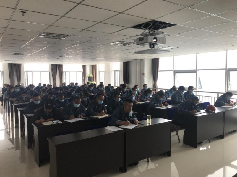 QMH官网工投公司二届党委召开2020年第五次理论中心组进建（扩大）会