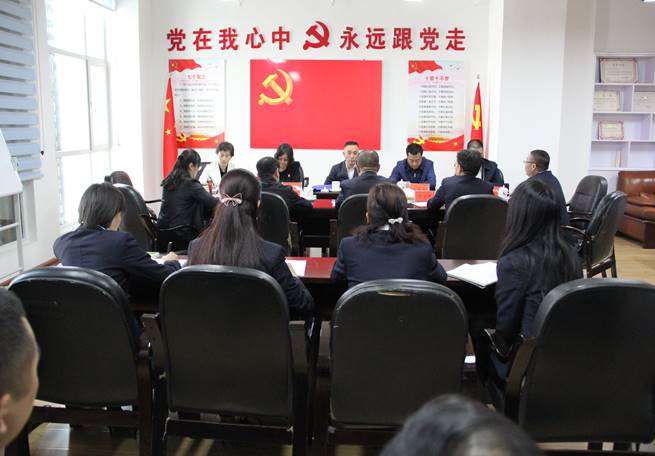 省国资委党委专职副书记杨占忠一行到青海省第三构筑工程有限公司党支部调研领导工作