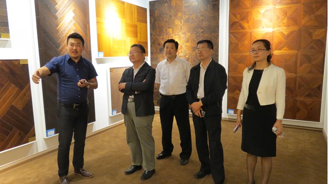 QMH官网流通协会辅导光临家美家居领导